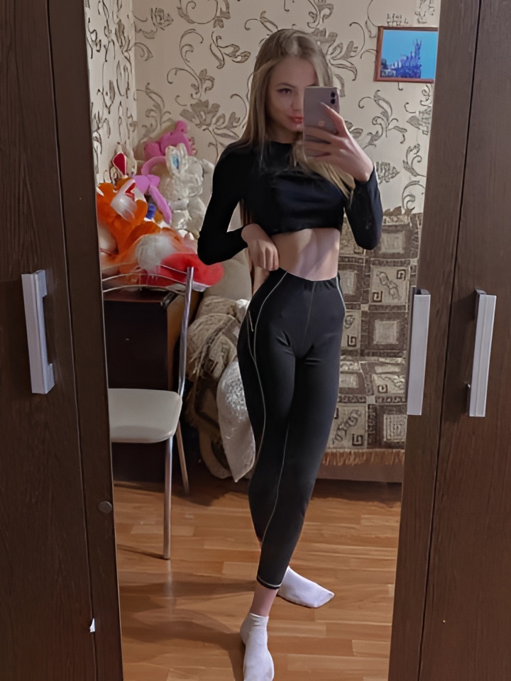 Леночка привлекальеная девушка из Юрги цена от 2000 руб