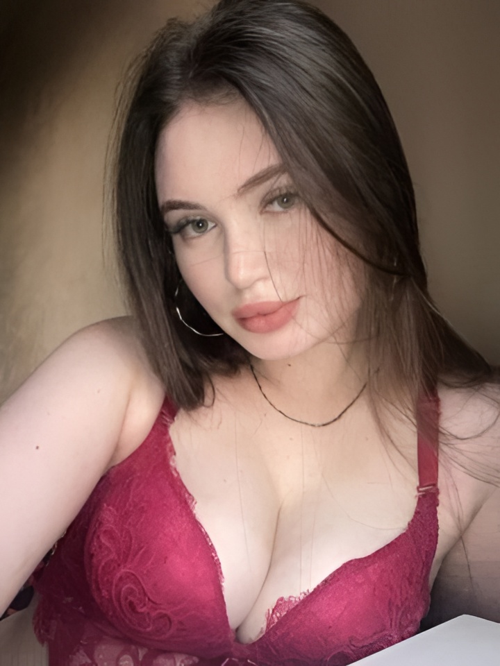 Милана привлекальеная девушка из Юрги цена от 10000 руб