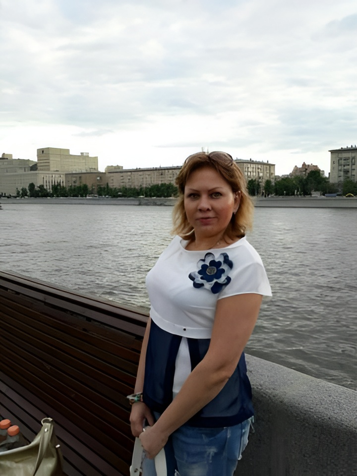 Виктория привлекальеная девушка из Юрги цена от 1500 руб