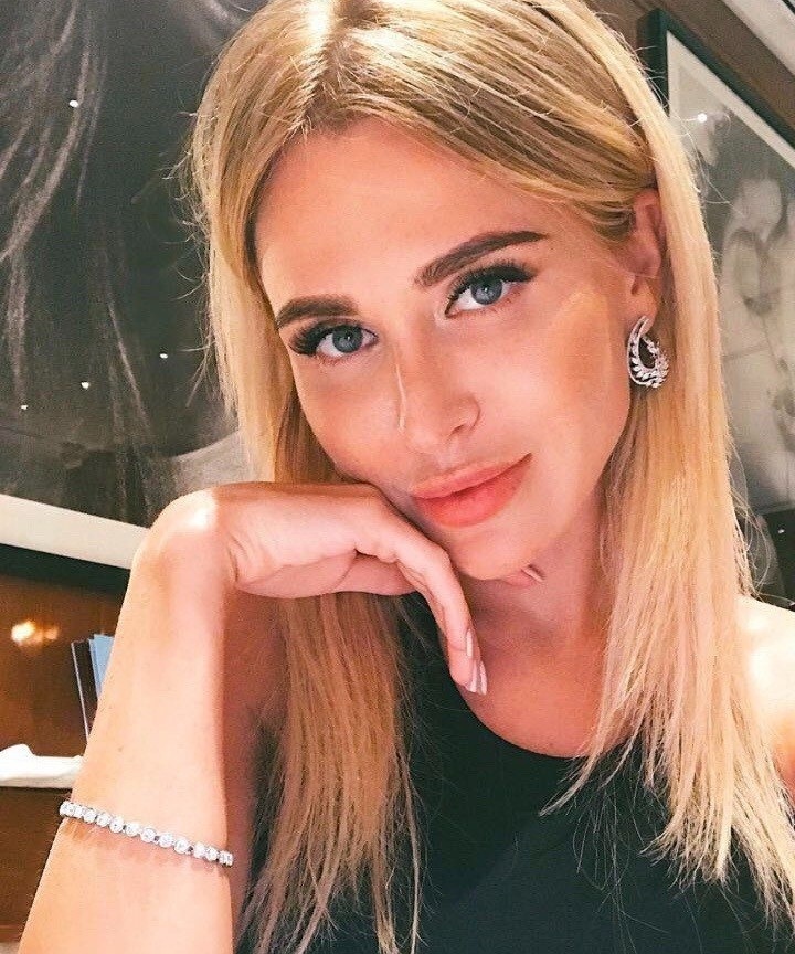 Карина привлекальеная девушка из Юрги цена от 3500 руб