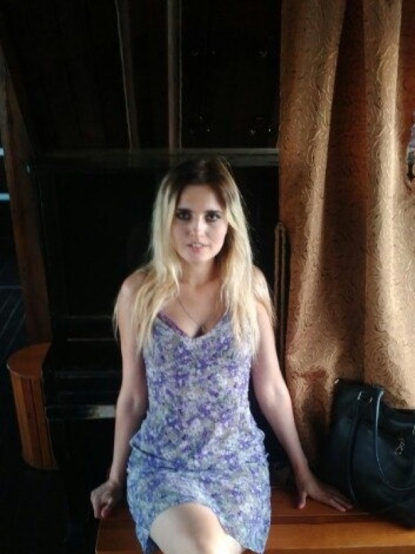 Дося привлекательная девушка из Юрги цена от 3000 руб