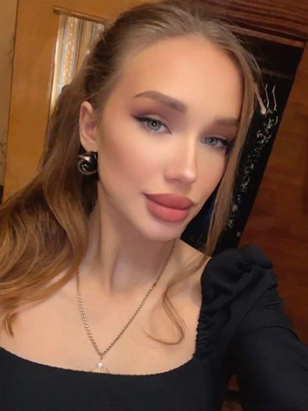 Алиса привлекательная девушка из Юрги цена от 3000 руб