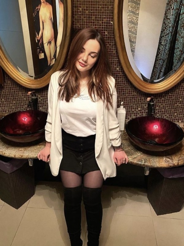 🎥 Лиза привлекательная девушка из Юрги цена от 3500 руб