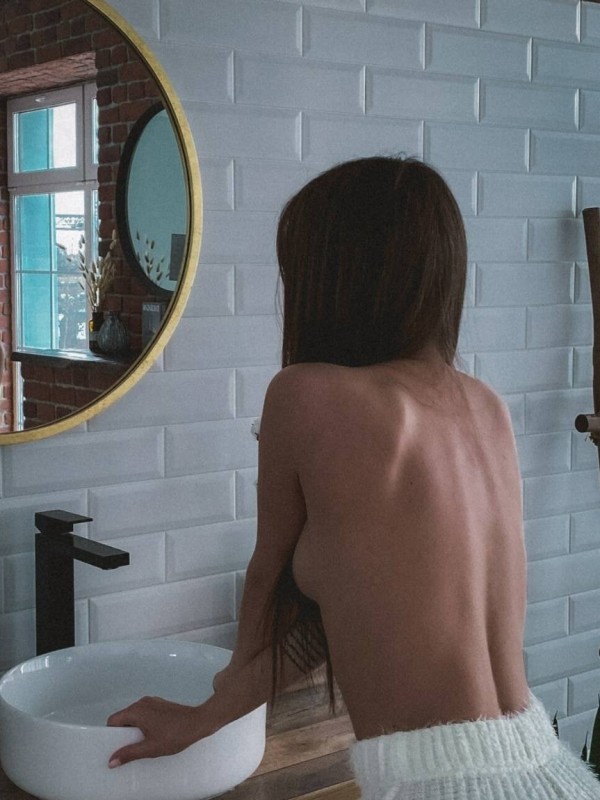 Лиля привлекательная девушка из Юрги цена от 3000 руб