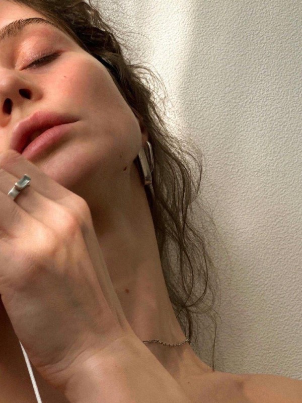 Зарина привлекательная девушка из Юрги цена от 7000 руб